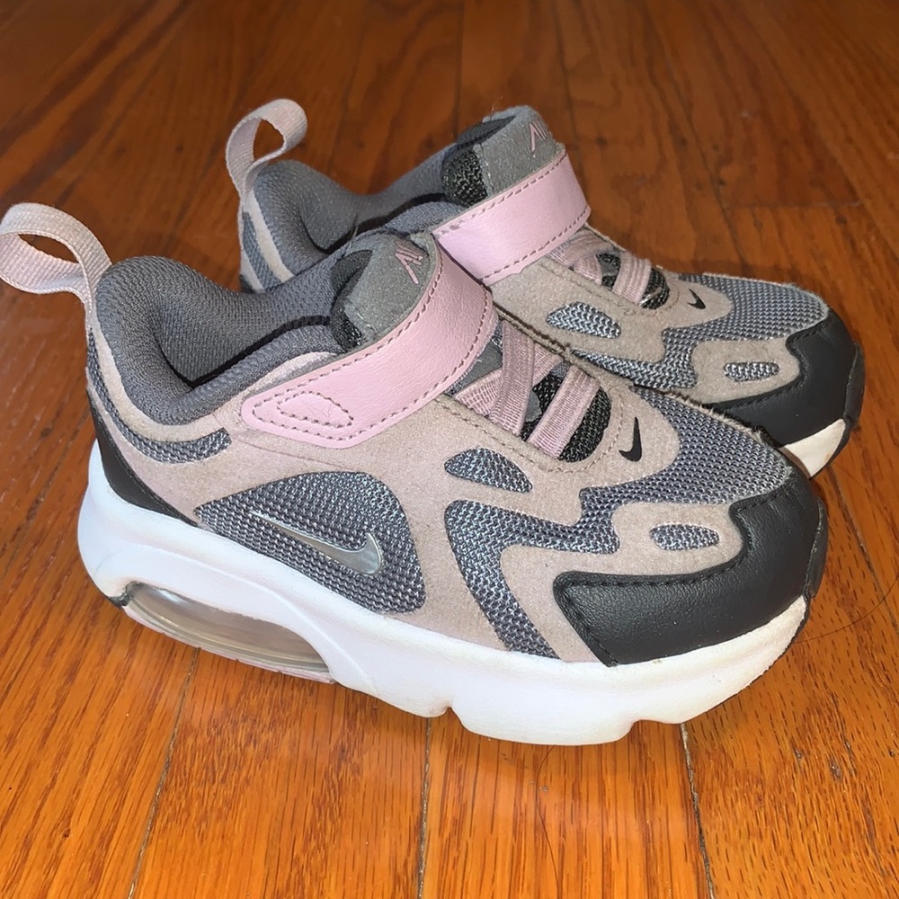 Nike Air Max 200 “Iced Lilac” Sneakers - Toddler Size 7